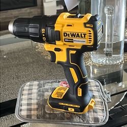 DEWALT ATOMIC 20V MAX Cordless Brushless Compact 1/2 in. Drill/Driver (Tool Only)New/Nuevo