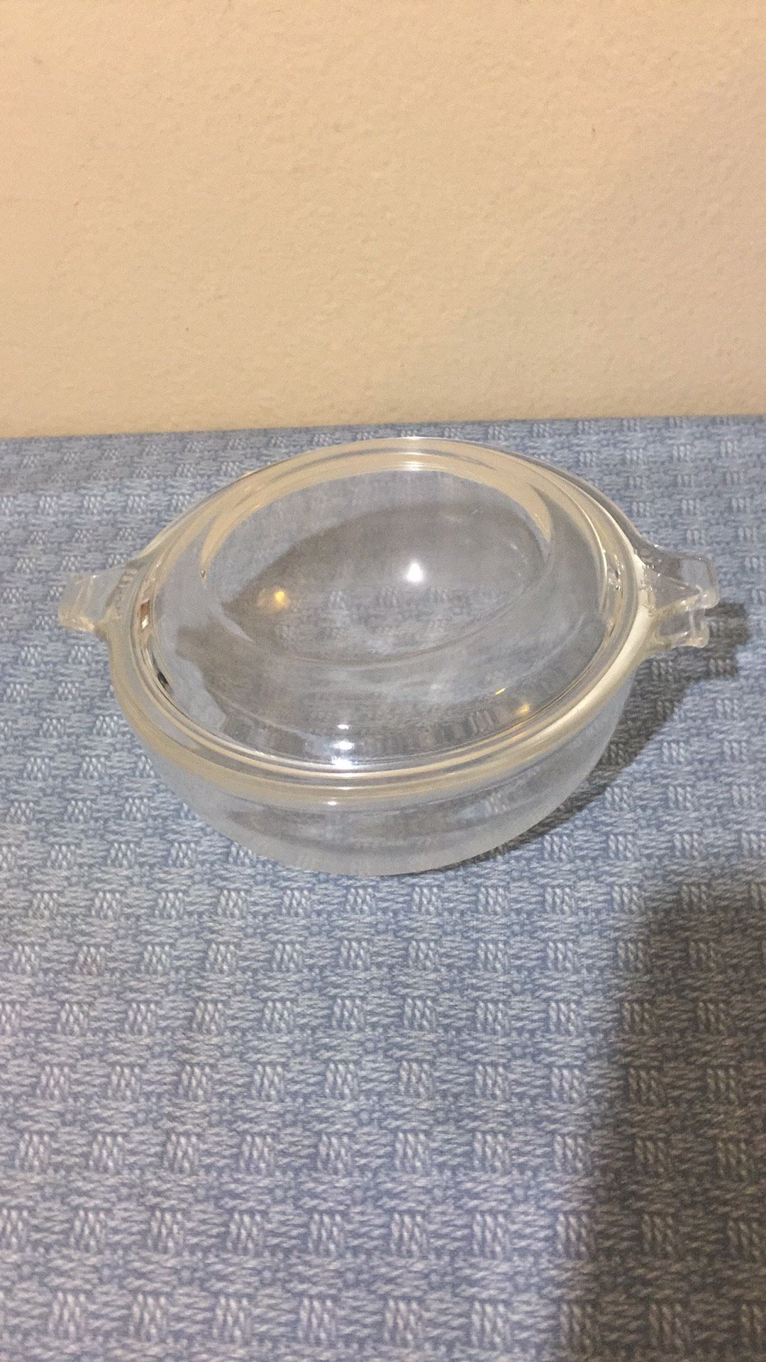 Pyrex casserole dish