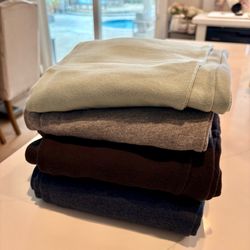 NEW NWOT BIG KIDS BOYS JOGGERS / SWEATS / SWEAT PANTS PACK 4 black gray blue and sage green / teal lot / bundle deal