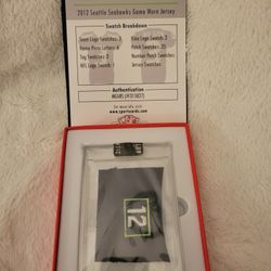 Seattle Seahawks Russel Wilson Game Worn Jersey Swatch 2012 Rookie Season  /3