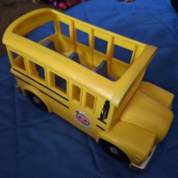 Cocomelon singing schoolbus