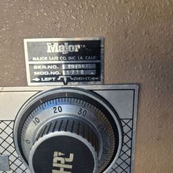 Major Safe Model 1718