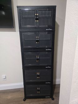 5 TIER STACKABLE STORAGE TOWER ON WHEELS W BRAKES AND MAGNETIC DOORS