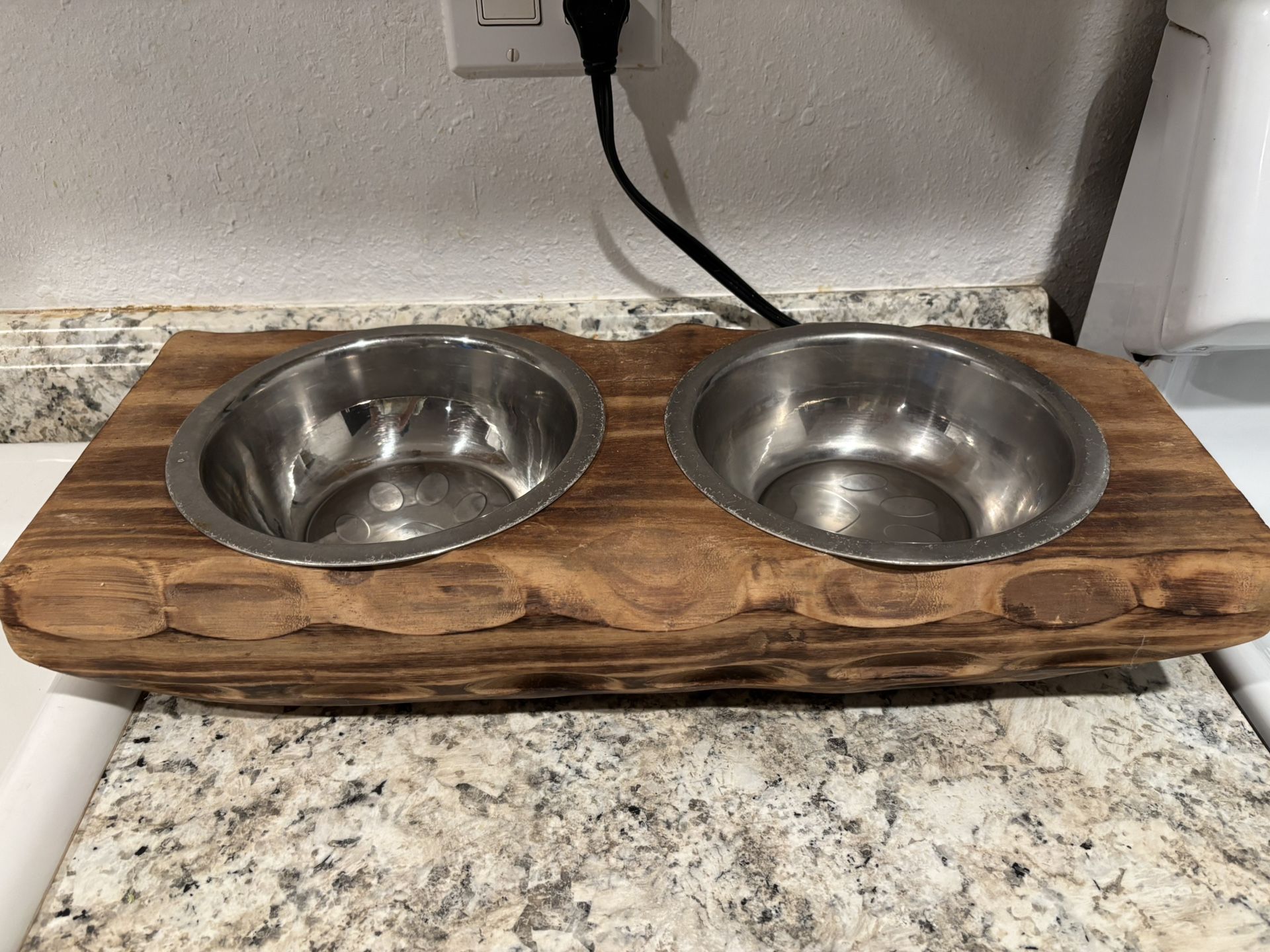 Wooden Double Bowl Diner 