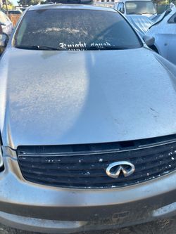 Infiniti Silver coupe 2006 g35