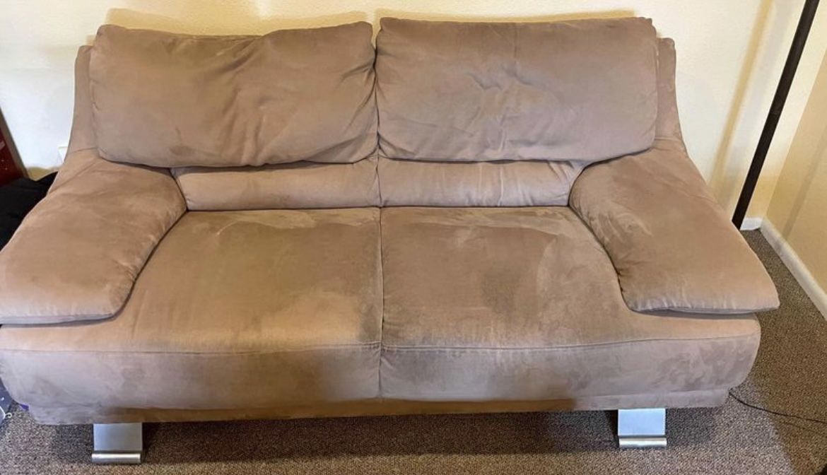 Sofa / Love Seat / Couch