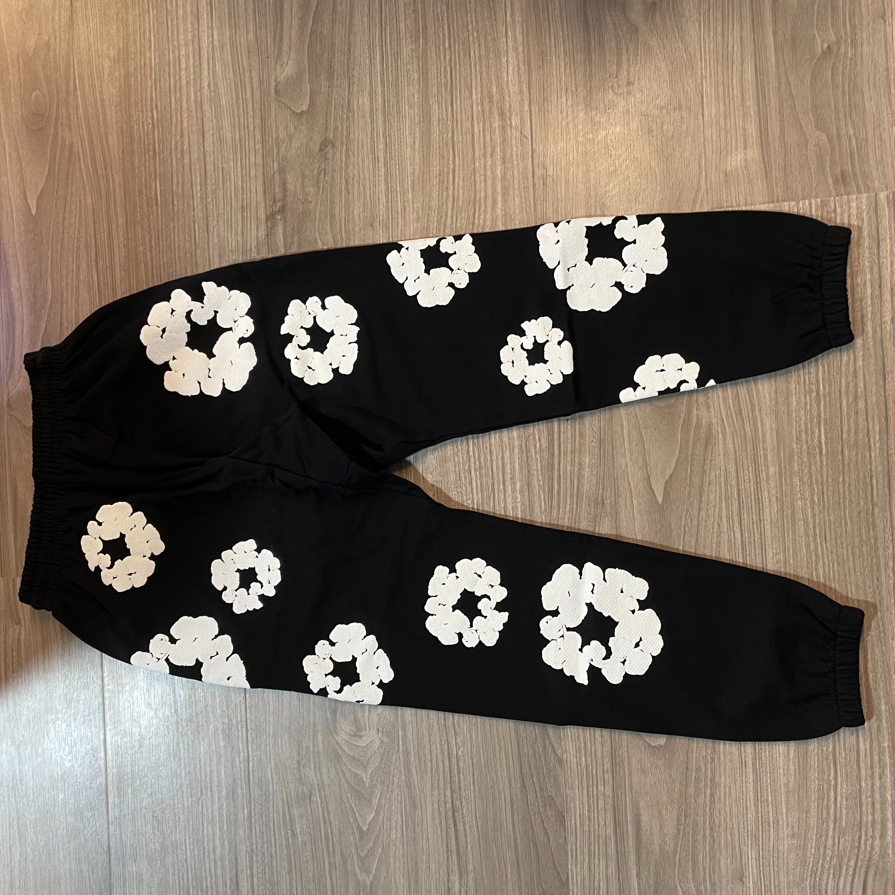 Denim Tears The Cotton Wreath Sweatpants-Black