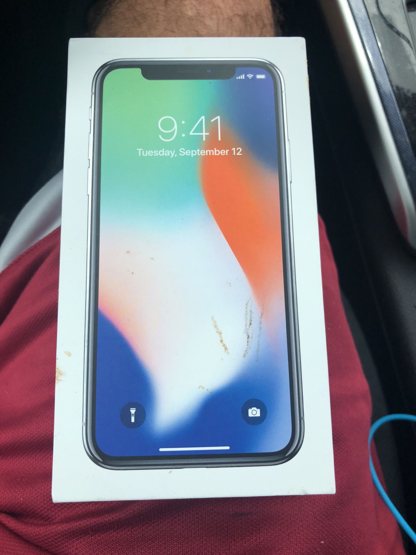 iPhone X LIKE NEW CONDITION , AT&T 64gb WHITE !