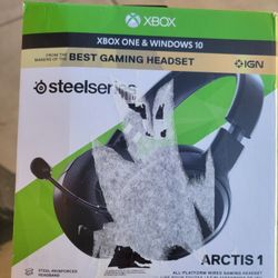 Xbox One and Windows 10 Headset 