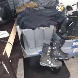 Snowboards, Snowboard Bags Burton, Hundreds And Hundreds Of Pairs Of Snowboarding Pants And Snow Clothes For Adults And Kids All In Like New Condition