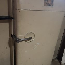 Antique Frigidaire Refrigerator 