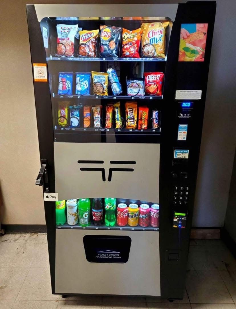 Snacks/Drinks Combo Machine