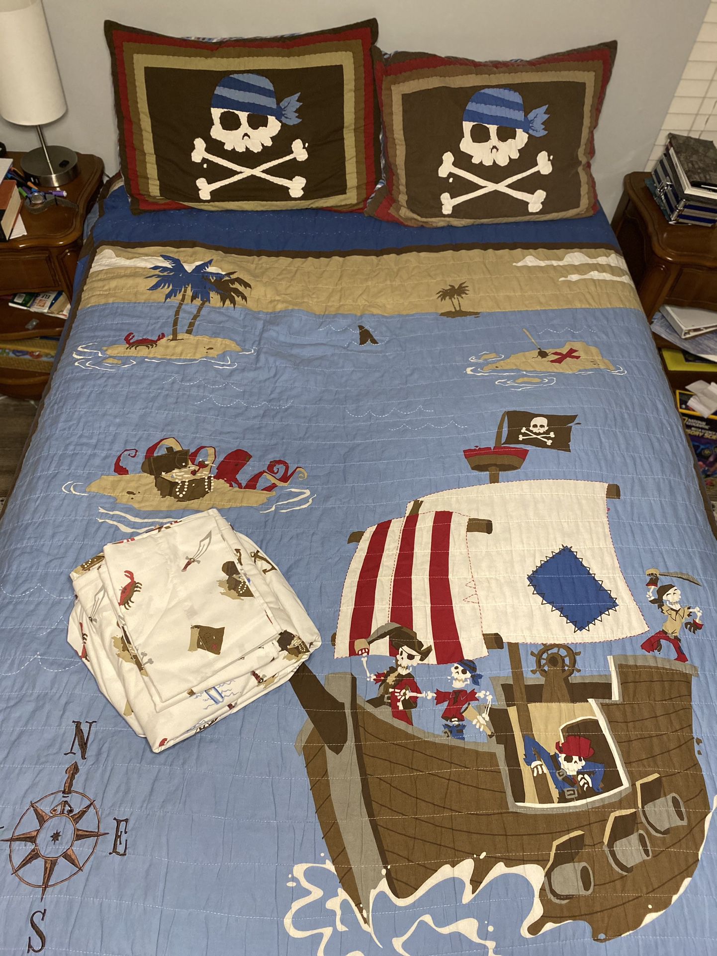 Full Size Quilt And Sheet Set