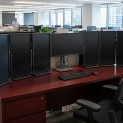 Dell Horizontal or Vertical Viewing Computer Monitors 