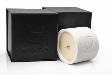 Handmade Perfume Candle – Peach Scent | Luxury Aromatic Candle | Gift Idea