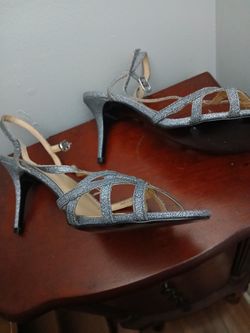 Nina Silver Heels Sz 9