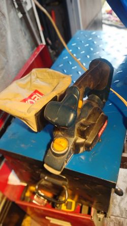 Ryobi planer.