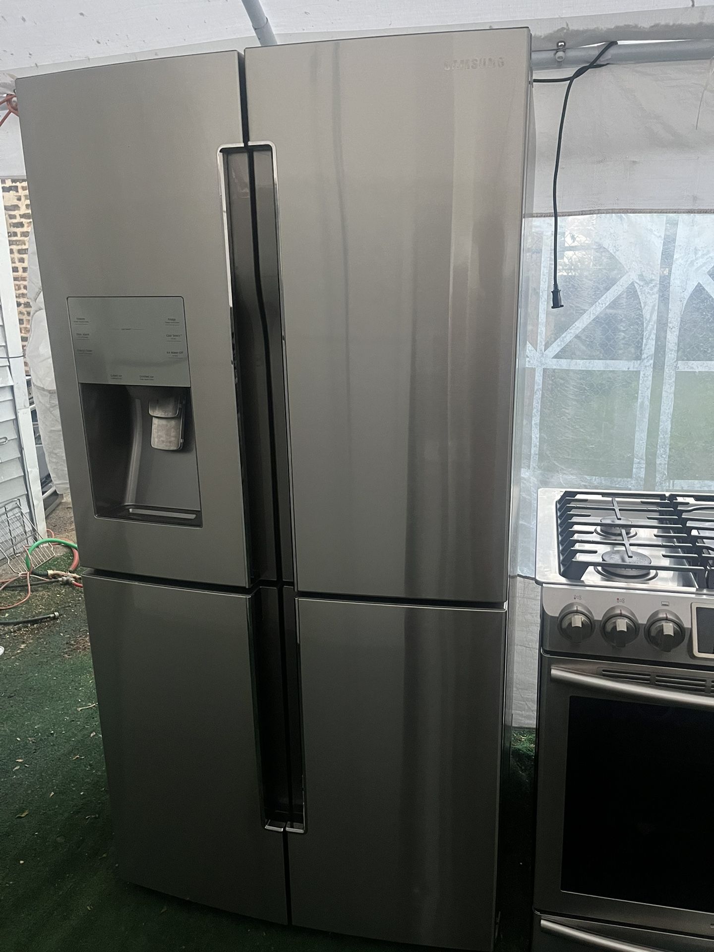 Refrigerador Samsung 4 Puertas Y Estufa Samsung Integral 5 Quemadores De Gas