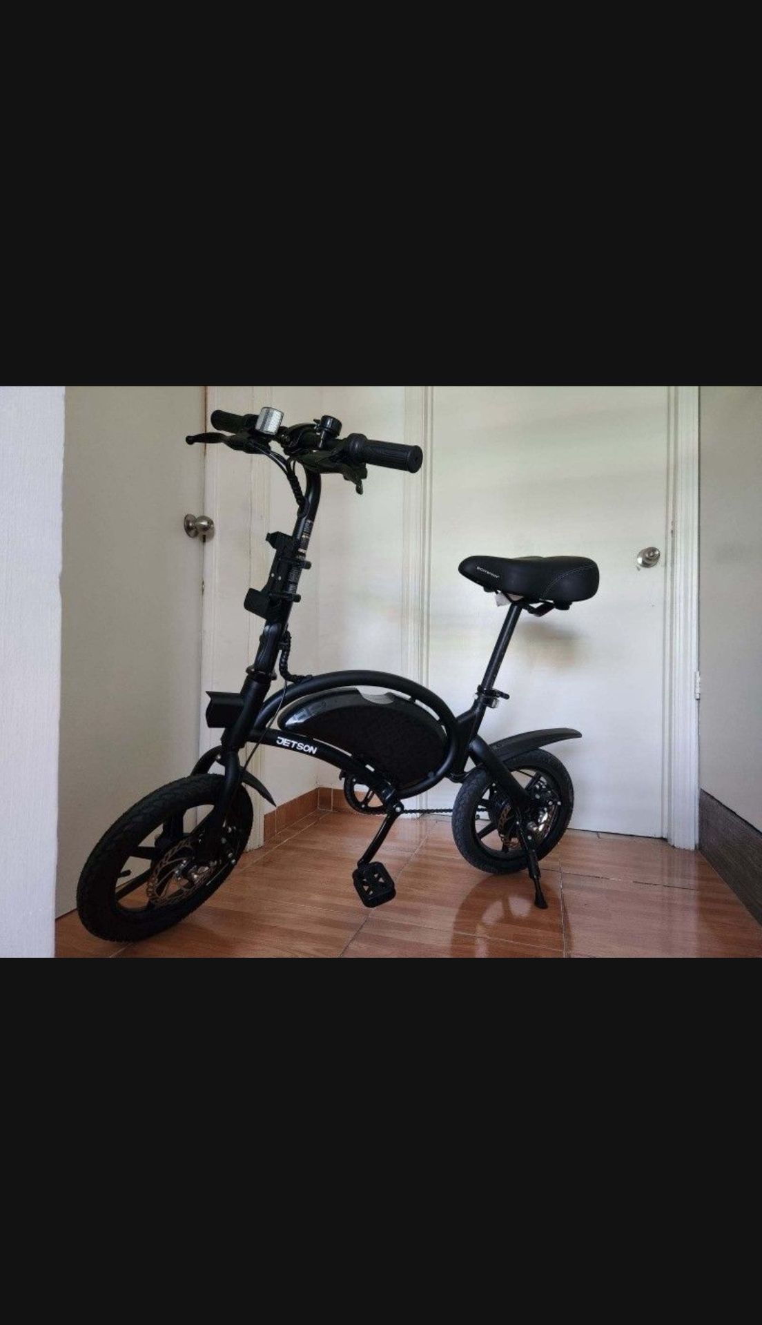 Like new Jetson ebike electric bike Bicycle E-bike Boys Bike
