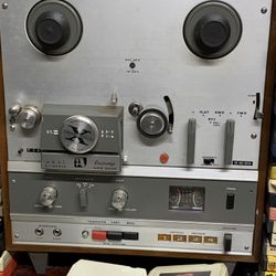 Akai Model X-1800SD 