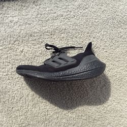 Adidas Ultraboost 22 Triple Black Women’s Size 7