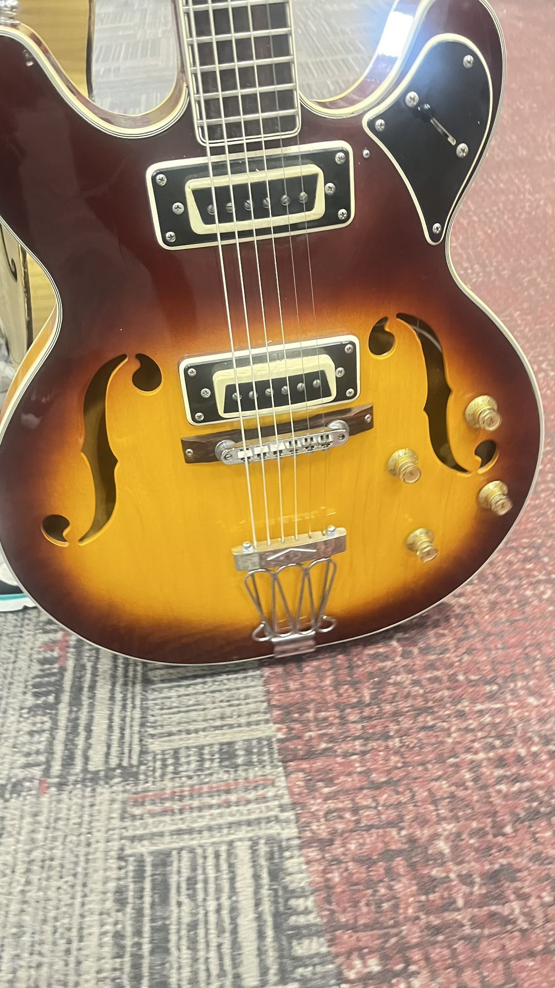 GUITAR
