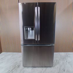 LG 26 cu. ft. Counter-Depth MAX(TM), French Door Refrigerator, with Craft Ice(TM) (LRRXC2606S-D-V897)