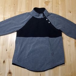 Maurices 1/4 Snap Gray & Black Fleece with Front Pocket (XL)