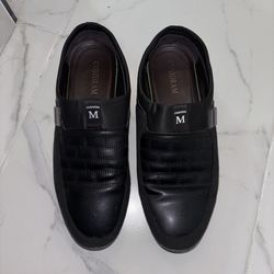 Men’s dress shoes