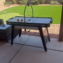 Air Hockey Table