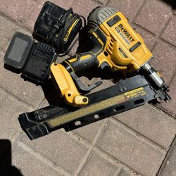Dewalt Framing Nailer DCN21PL
