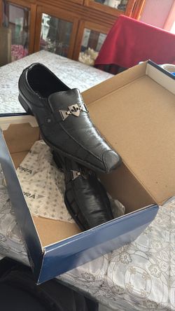 Black shoes