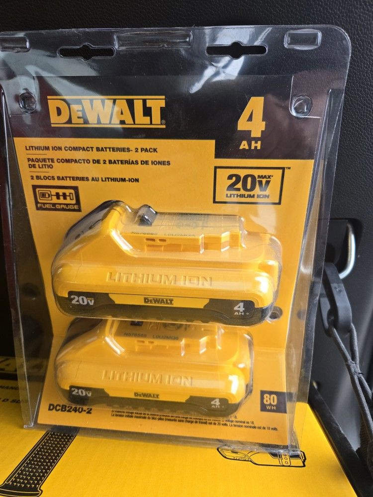 NEW DEWALT 20V MAX Compact Lithium-Ion 4.0Ah Battery Pack (2 Pack) for Drill, Impact Driver, Saw