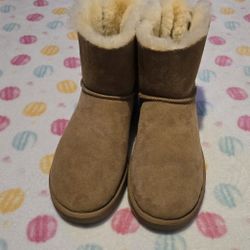 Mini Bailey Bow Ugg Boots $80 OBO