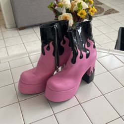3-4 Inch Hot Pink Flaming Boots SIZE 8m