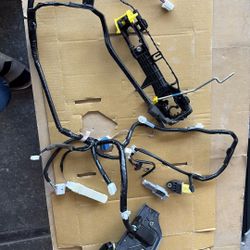 2016 Less Is Driver Door Cables And Glass 