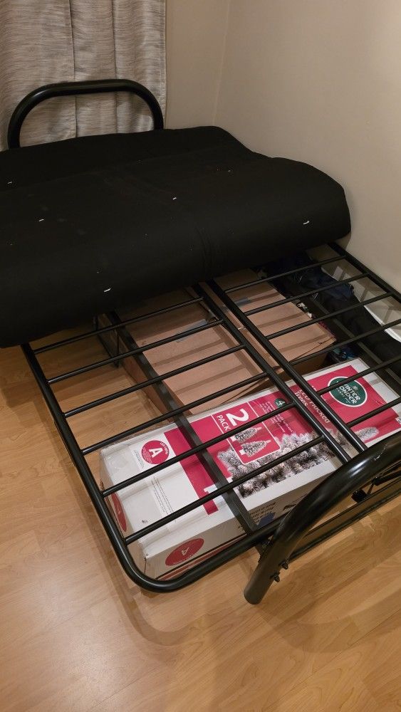 Futon Couchbed Size: Full