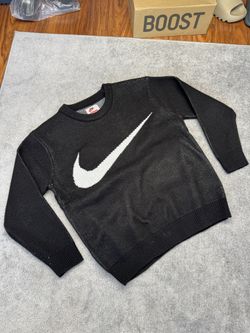 Nike Knit Crewneck Brand New Size Medium/Large