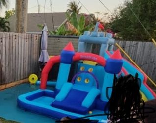 Inflatable Bounce House Castle with Slide