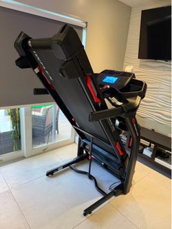 BowFlex T6 Treadmill – Excellent Conditio