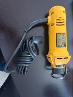 Dewalt 5 Amp Cut Out Tool DW660