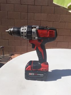 MILWAUKEE HAMMER DRILL 1/2