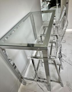 Bar Style Dining Table - Clear