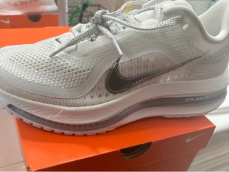 Nike Pegasus Premium