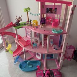 Barbie Dream House + Car