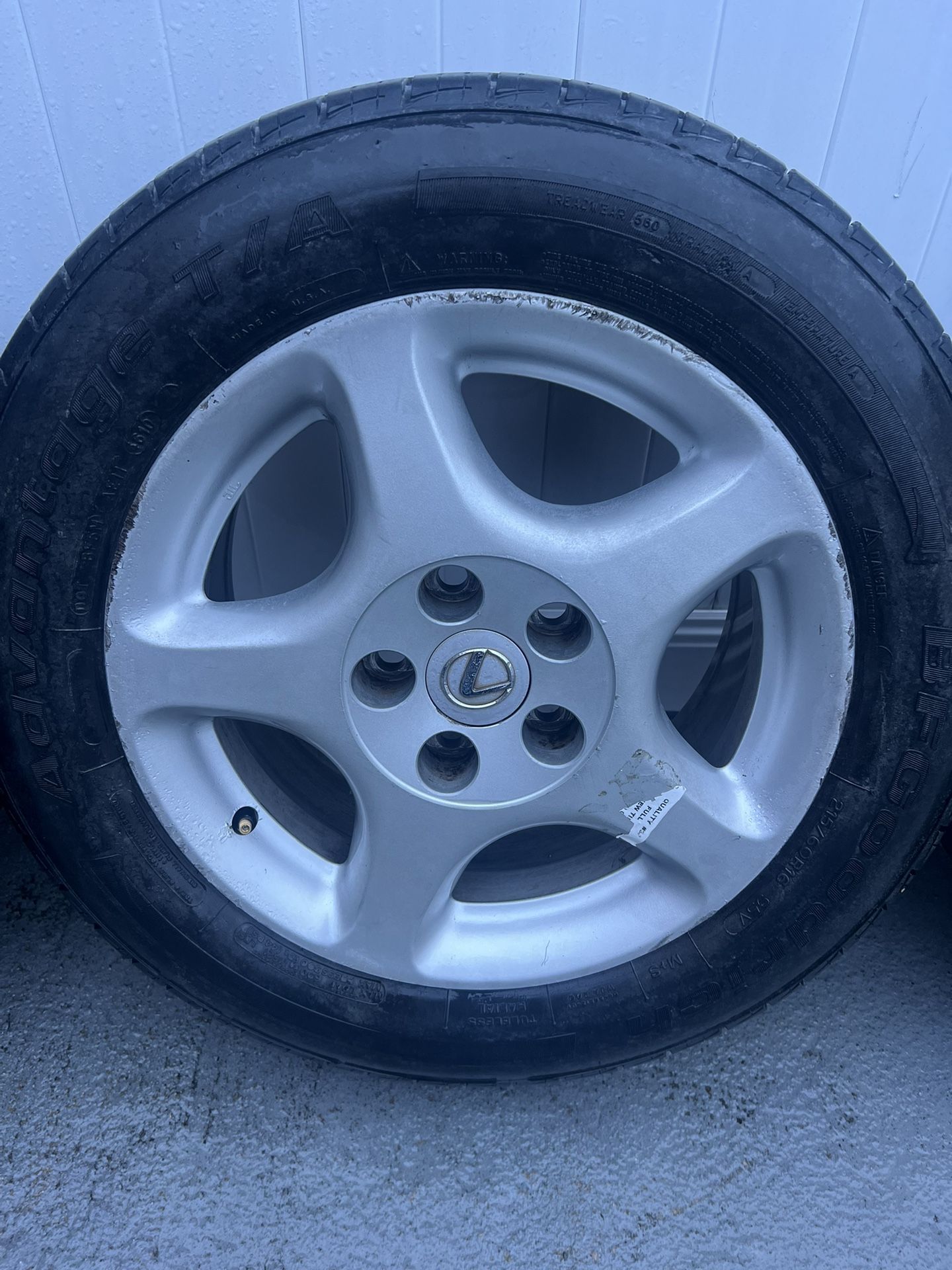 Lexus Rims And Tires 215/60/16