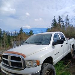 All or parts 1999 Dodge Ram 4 door needs a motor