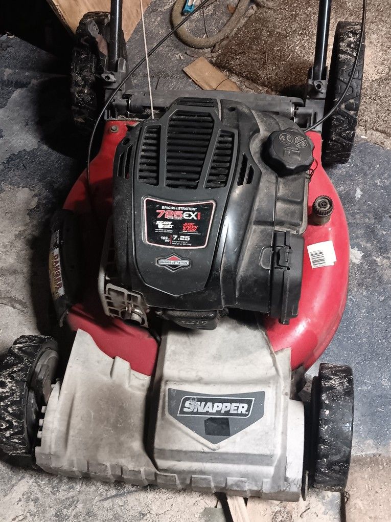Snapper Self Propelled Lawn Mower