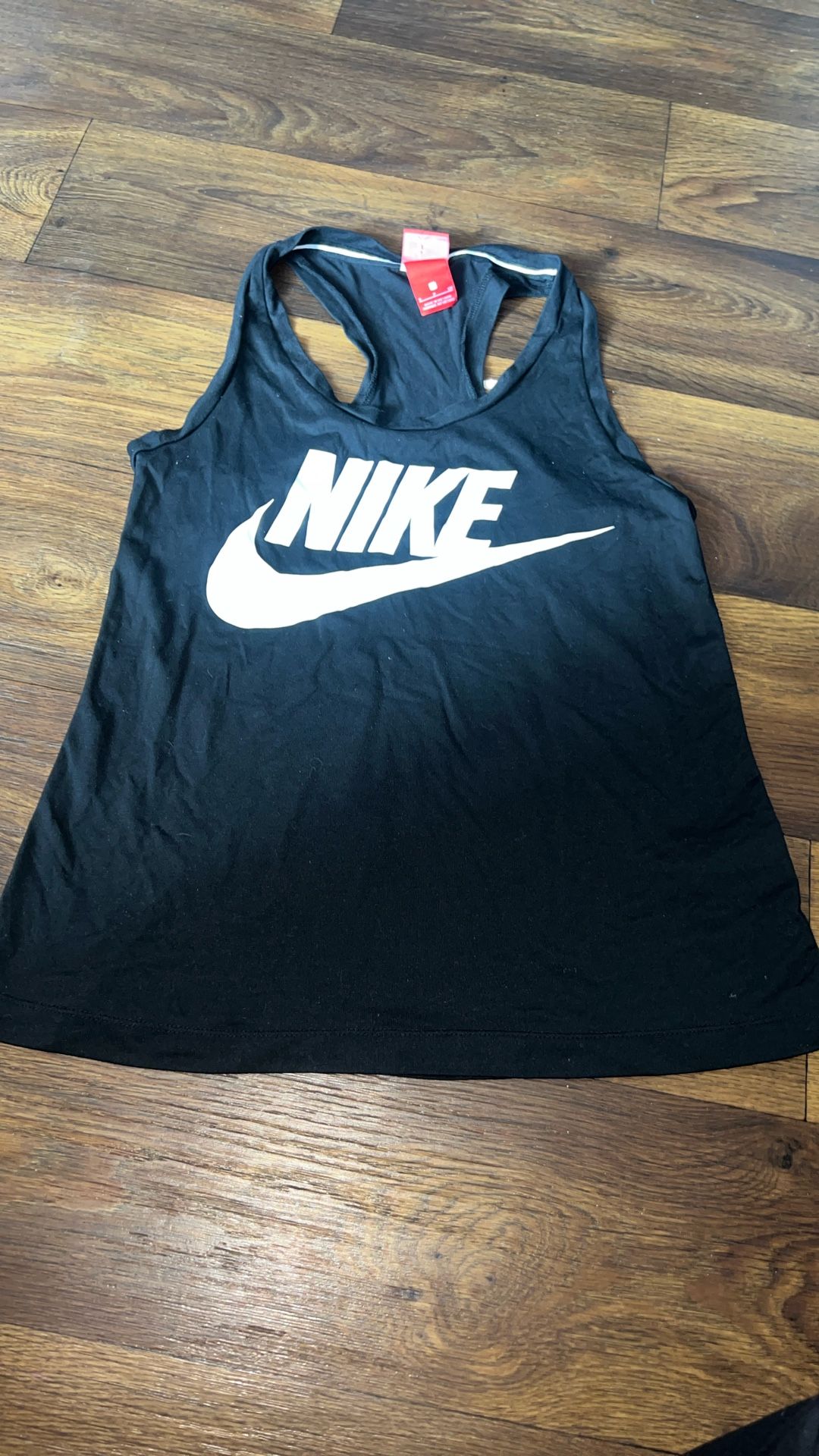 nike small