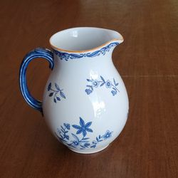 Vintage Rorstrand Sweden East Indies Ostindia Blue Floral Creamer Small 
Pitcher. Pre-owned, very good shape, no chips or cracks. 